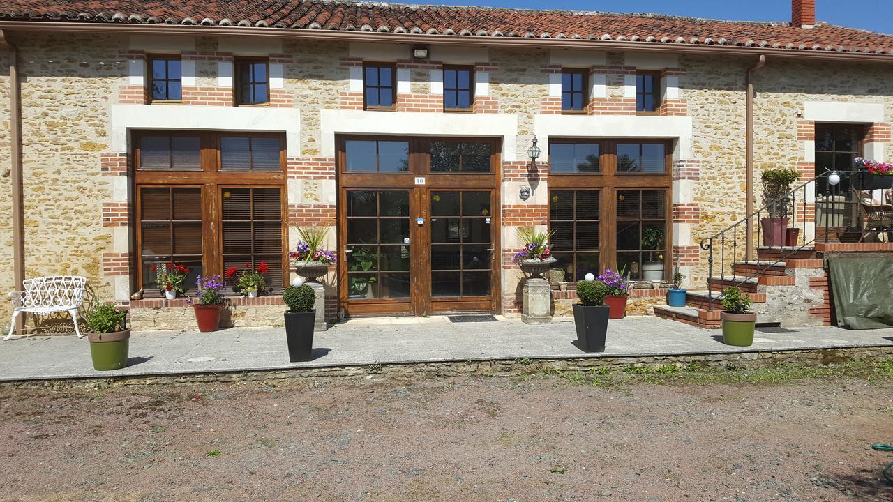 Villa Le Patronage Bazoges-en-Pareds Exterior foto